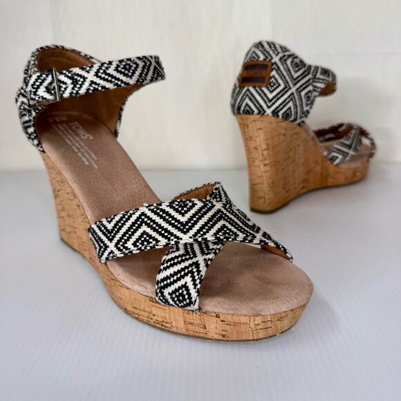 Toms Shoes - TOMS Espadrille Wedge Sandals Women's 8.5 Aztec Boho Summer Print Black White
